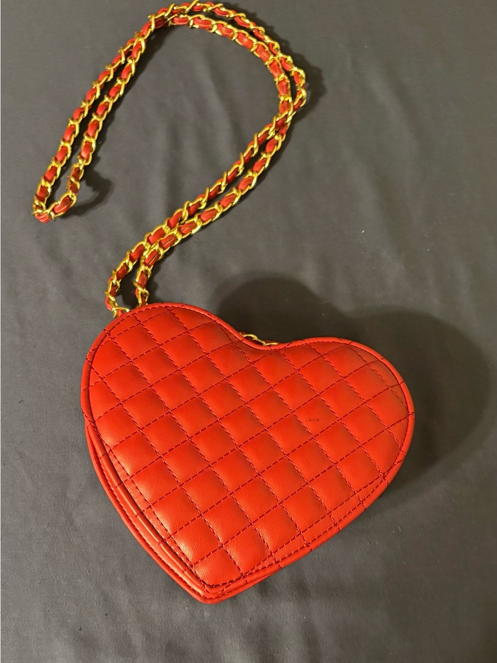 Red Quilted Heart Crossbody Bag - Stylish Women's Shoulder Bag